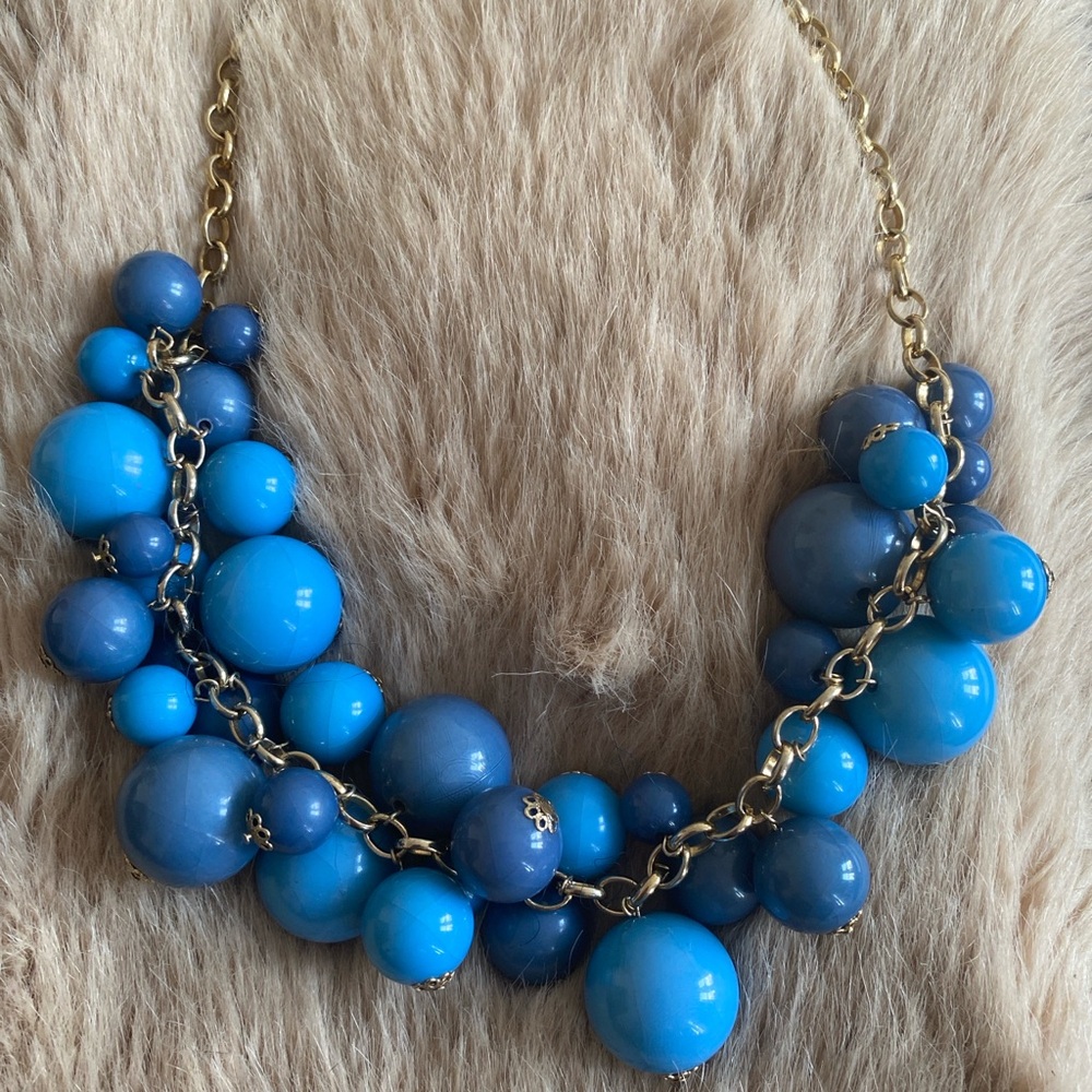 Big Beautiful Blue Beaded Chocker Necklace with Gold Chain
